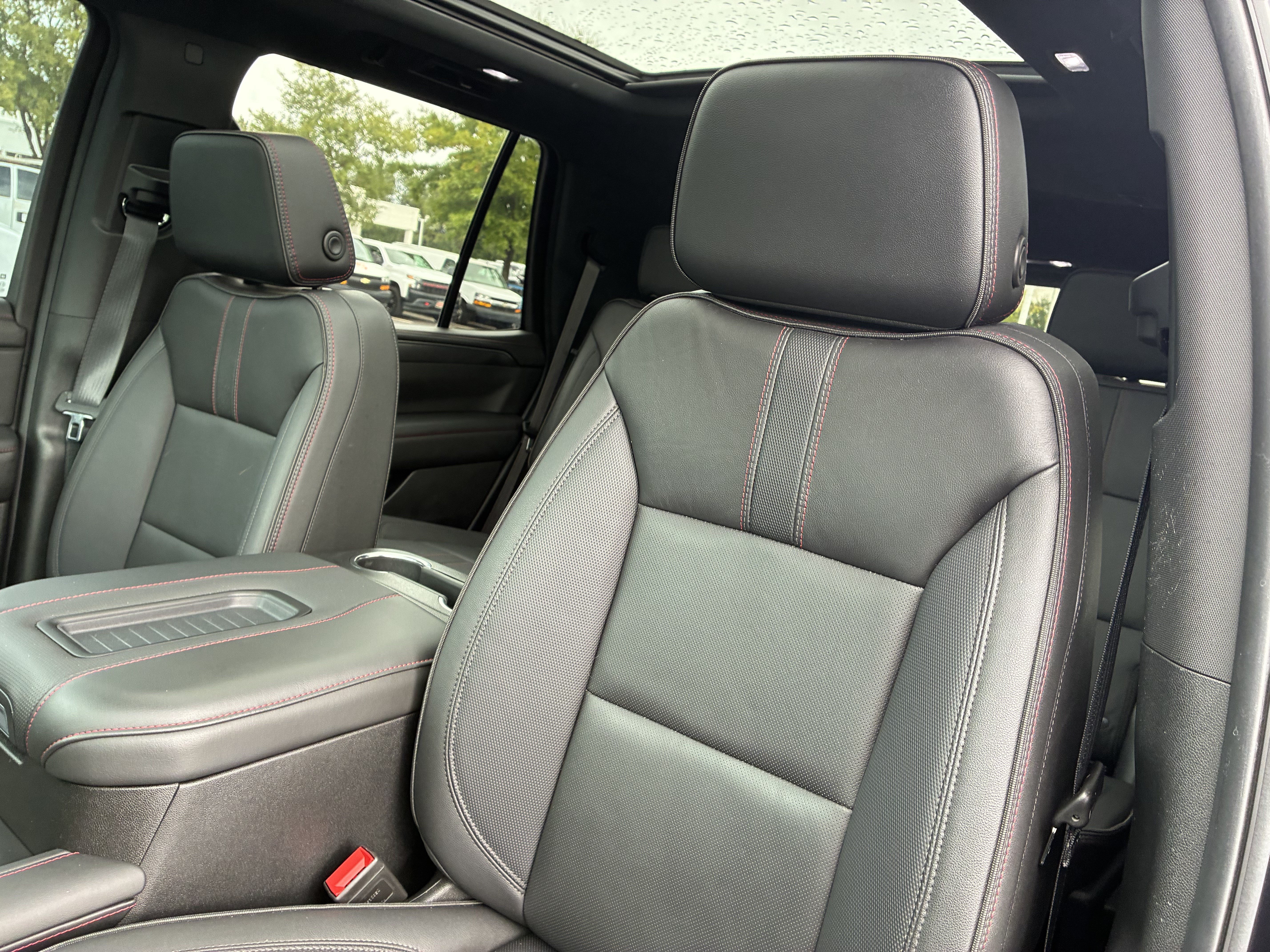 Used 2024 Chevrolet Tahoe RST w/ Luxury Package RWD image 22