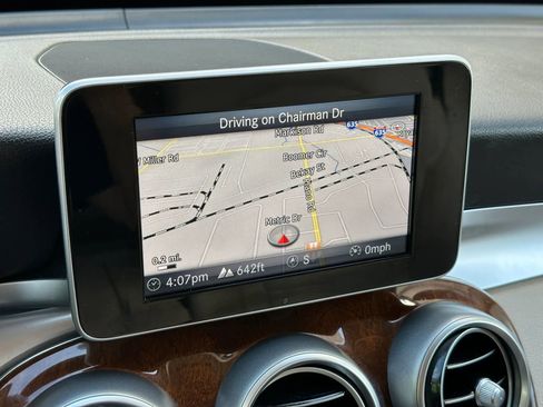 Used 2017 Mercedes-Benz GLC 300 image 32