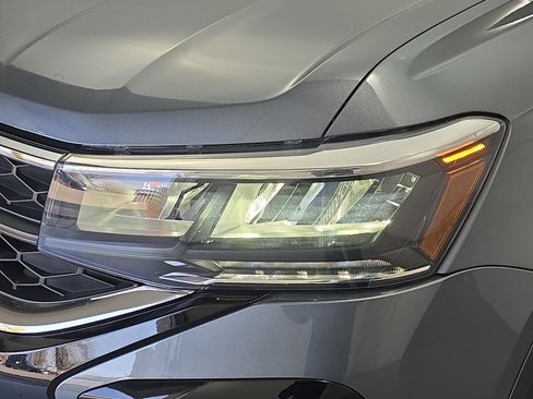 Certified 2023 Volkswagen Taos S image 28