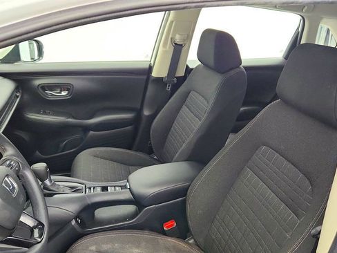 Used 2023 Honda HR-V LX image 19
