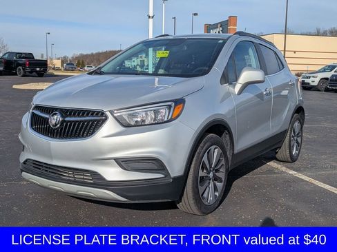 Used 2022 Buick Encore Preferred w/ Safety Package image 3