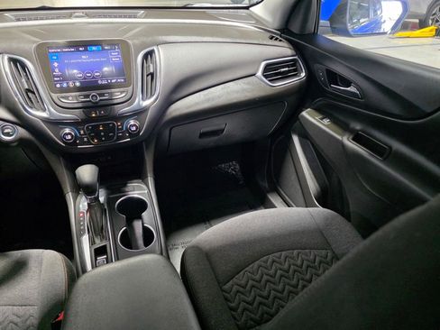 Used 2024 Chevrolet Equinox LT FWD image 17