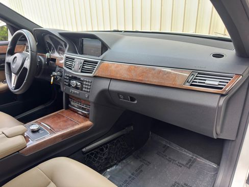 Used 2013 Mercedes-Benz E 350 Sedan image 14