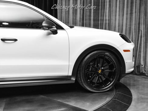 Used 2024 Porsche Cayenne Turbo GT AWD/4WD image 52
