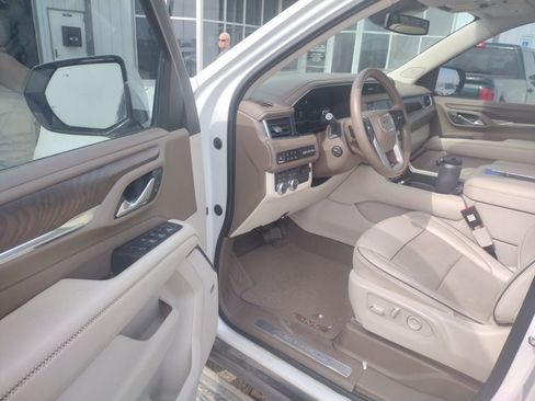 Used 2023 GMC Yukon Denali w/ Max Trailering Package image 19