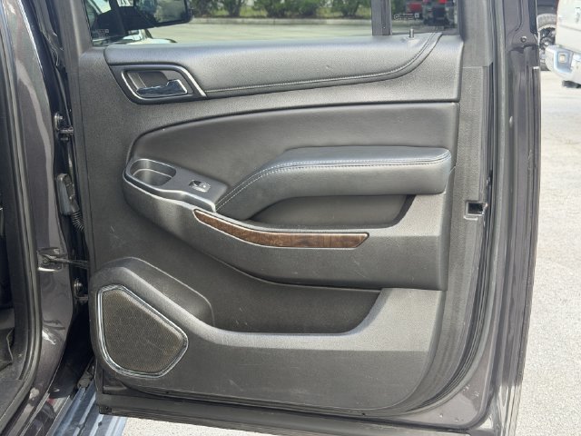 Used 2017 Chevrolet Suburban LT AWD/4WD image 36