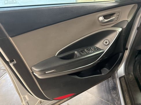 Used 2017 Hyundai Santa Fe SE w/ SE Ultimate Tech Package 03 image 18