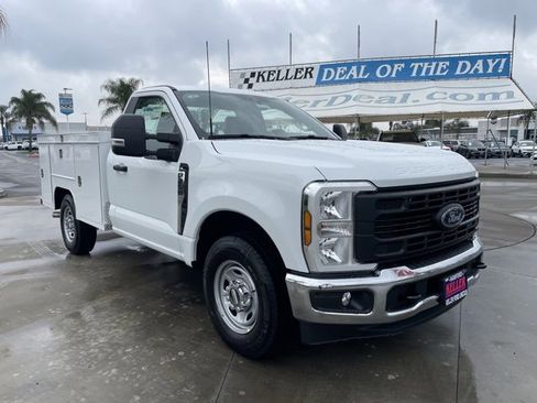 New 2026 Ford F250 XL w/ XL Chrome Package image 7