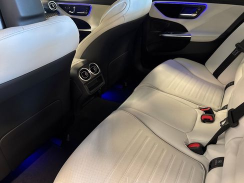 New 2025 Mercedes-Benz C 300 4MATIC Sedan image 14