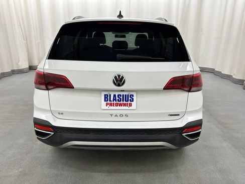 Used 2022 Volkswagen Taos SE w/ Panoramic Sunroof Package AWD/4WD image 27