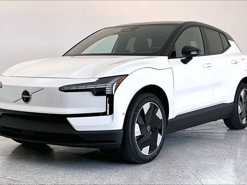 New 2026 Volvo EX30 Ultra w/ Protection Package AWD/4WD image 2