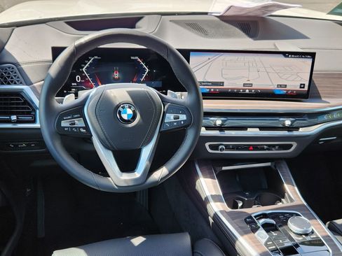 Used 2026 BMW X5 xDrive40i w/ Premium Package AWD/4WD image 9