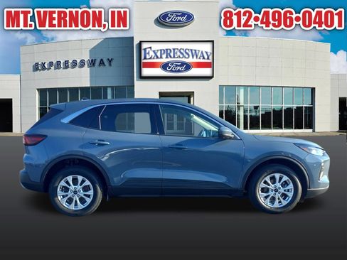 Used 2023 Ford Escape Active w/ Tech Pack #2 AWD/4WD image 6
