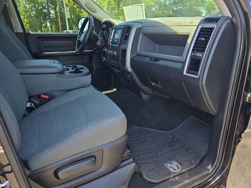 Used 2016 RAM 2500 Tradesman w/ Chrome Appearance Group AWD/4WD image 15