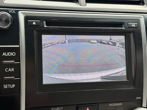 Used 2014 Toyota Camry LE image 10