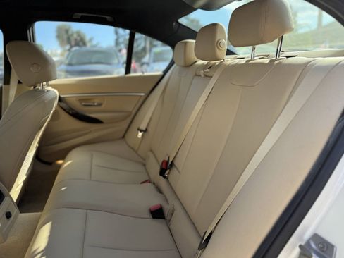 Used 2016 BMW 328i Sedan RWD image 21