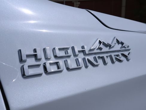 New 2026 Chevrolet Tahoe High Country AWD/4WD image 6