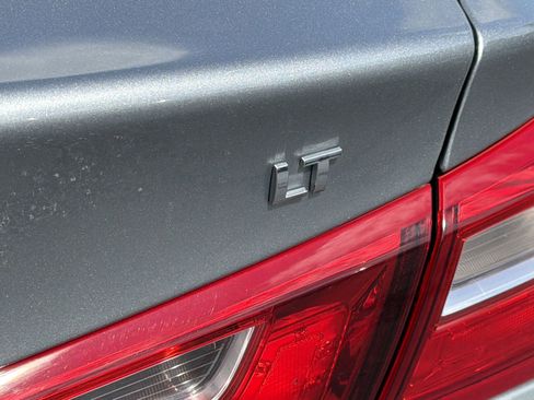 Used 2024 Chevrolet Malibu LT FWD image 26