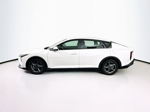 Used 2025 Kia K4 FWD image 4