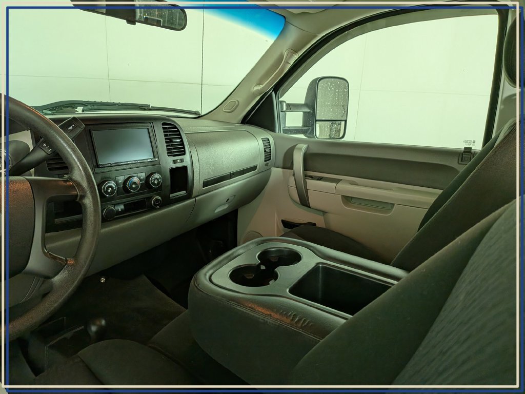 Used 2011 GMC Sierra 2500 W/T w/ Snow Plow Prep Package AWD/4WD image 32