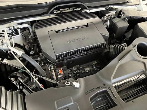 New 2025 Honda Pilot EX-L image 12