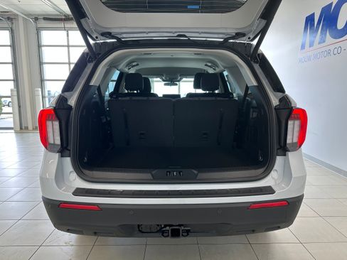 New 2026 Ford Explorer Active AWD/4WD image 38