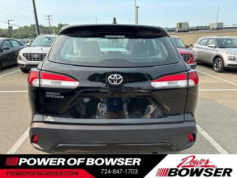 Used 2023 Toyota Corolla Cross L FWD image 4