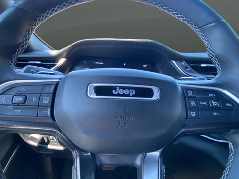 Used 2021 Jeep Grand Cherokee L Laredo AWD/4WD image 16
