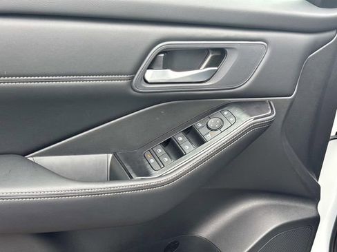New 2026 Nissan Rogue SV AWD/4WD image 24