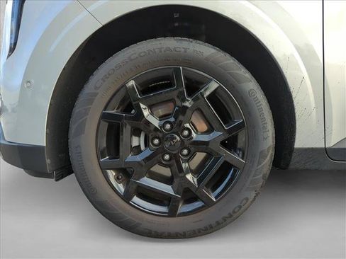 Used 2025 Kia Carnival SX Prestige FWD image 14