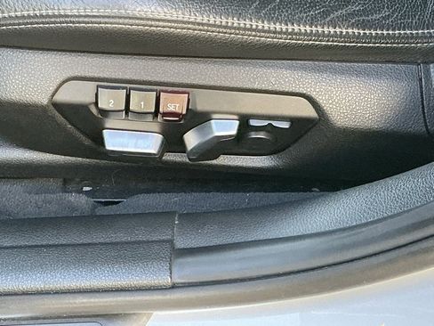 Used 2018 BMW 330i xDrive Sedan image 22