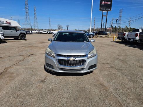 Used 2015 Chevrolet Malibu LT w/ Power Convenience Package image 9
