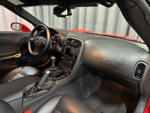 Used 2008 Chevrolet Corvette Convertible w/ Preferred Equipment Group RWD image 14