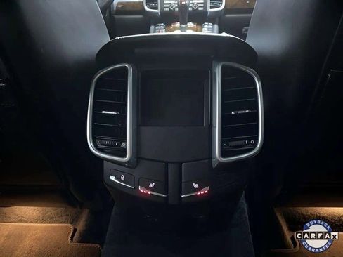 Used 2014 Porsche Cayenne S image 61