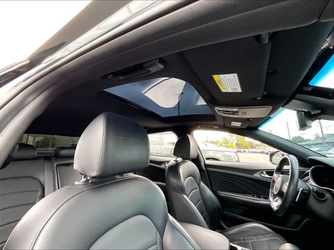 Used 2022 Kia Stinger GT2 AWD/4WD image 24