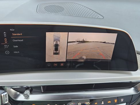 New 2026 Cadillac Lyriq Sport image 13