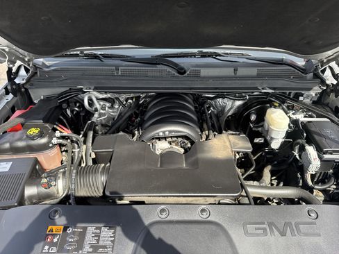 Used 2016 GMC Yukon XL Denali w/ Open Road Package image 11