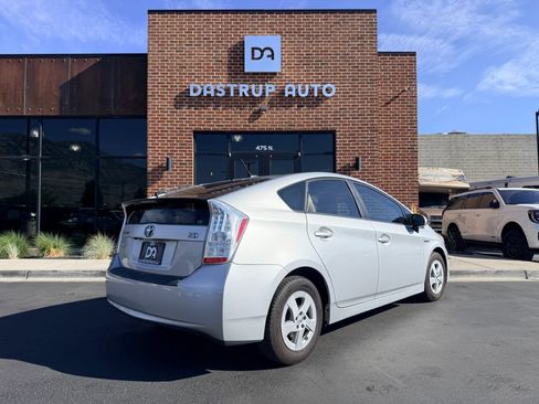 Used 2010 Toyota Prius Four FWD image 7