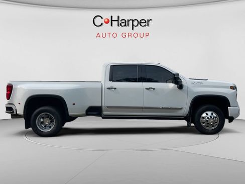 Certified 2024 Chevrolet Silverado 3500 High Country w/ High Country Premium Package AWD/4WD image 2
