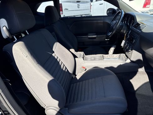 Used 2014 Dodge Challenger R/T w/ Blacktop Package image 18