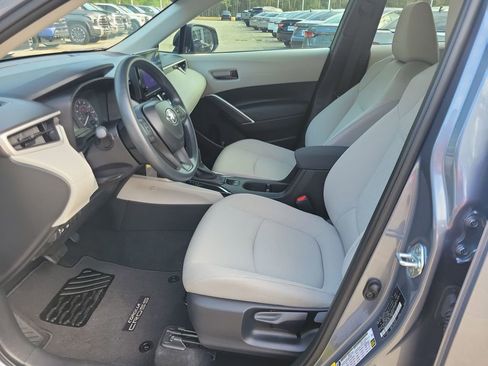 Used 2025 Toyota Corolla Cross L FWD image 15