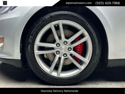 Used 2014 Tesla Model S P85 image 39