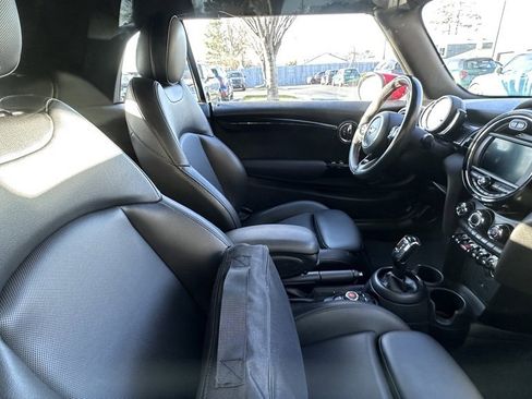 Used 2020 MINI Cooper S image 4