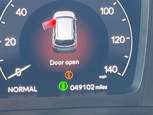 Used 2024 Honda Pilot Elite image 12