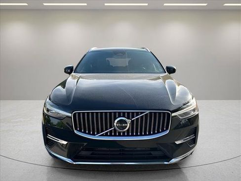 Used 2023 Volvo XC60 T8 Plus AWD/4WD image 8
