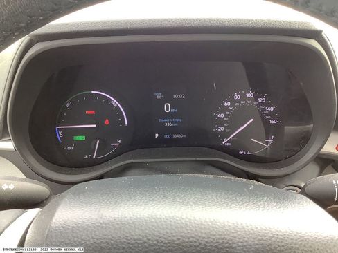 Used 2022 Toyota Sienna XLE FWD image 14