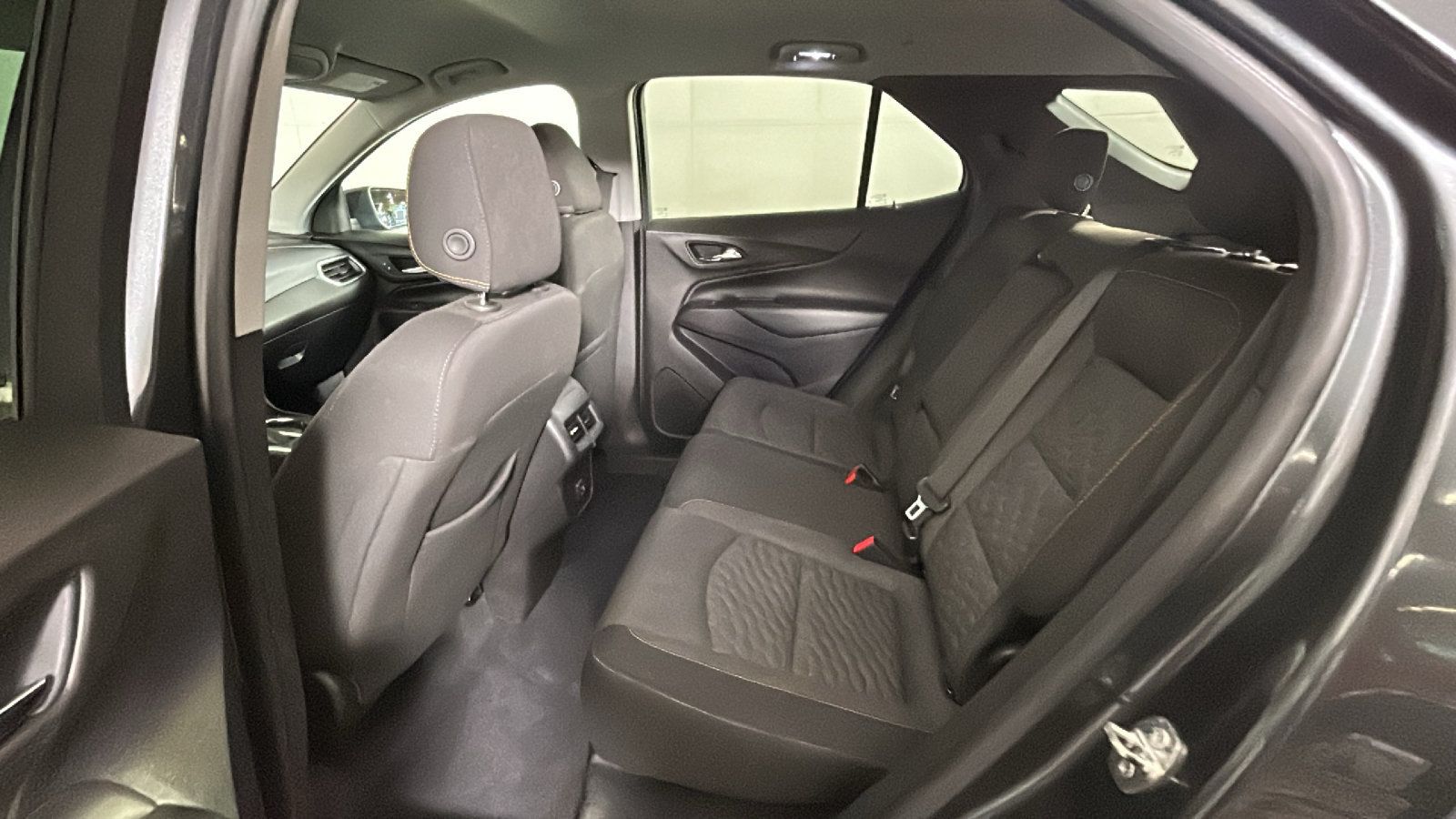 Used 2019 Chevrolet Equinox LT FWD image 32