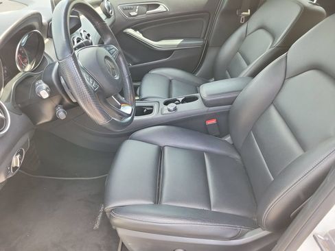 Used 2019 Mercedes-Benz GLA 250 image 10