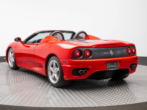 Used 2004 Ferrari 360 Spider image 3
