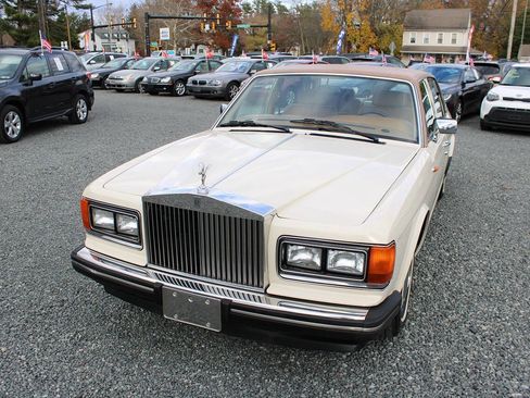 Used 1991 Rolls-Royce Silver Spur II image 3